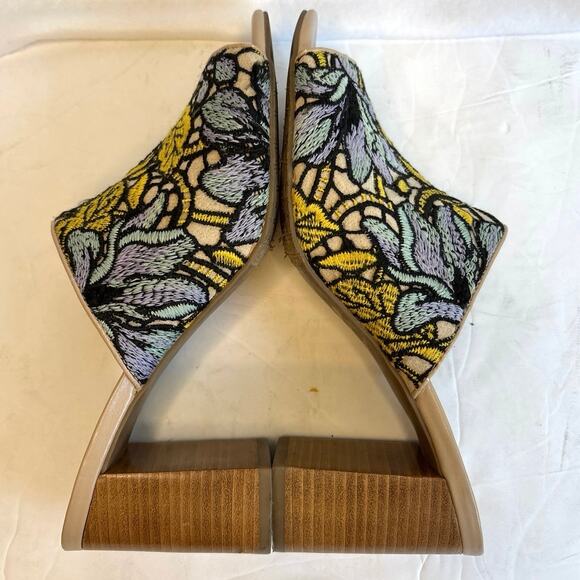 Crown Vintage Clara Floral Lace Peeptoe Embroidered Block Heel Mules Sandal Sz 8 - Picture 6 of 16